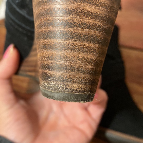 NWOB Lucky Brand Wedge Bootie with Peep Toe Size 9 - Picture 5 of 8